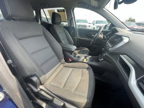 Used 2023 GMC Terrain SLE image 30