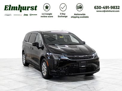 New 2027 Chrysler Pacifica Select