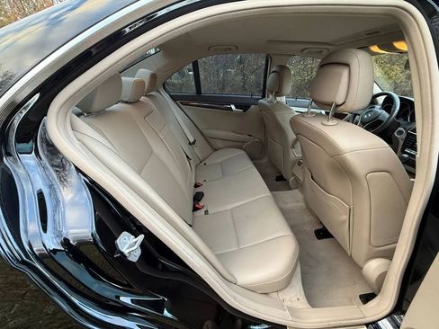 Used 2012 Mercedes-Benz C 250 Sedan w/ Comand Single Disc Pkg image 47