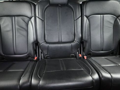 Used 2024 Jeep Wagoneer L Series II w/ Flexible Seating Group AWD/4WD image 28
