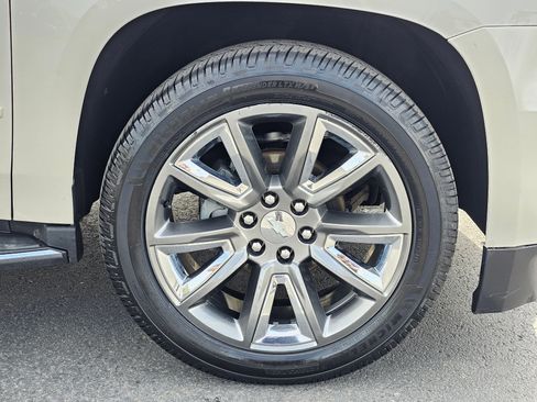 Used 2015 Chevrolet Tahoe LTZ AWD/4WD image 41