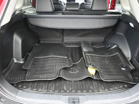 Used 2023 Toyota RAV4 XLE Premium image 13