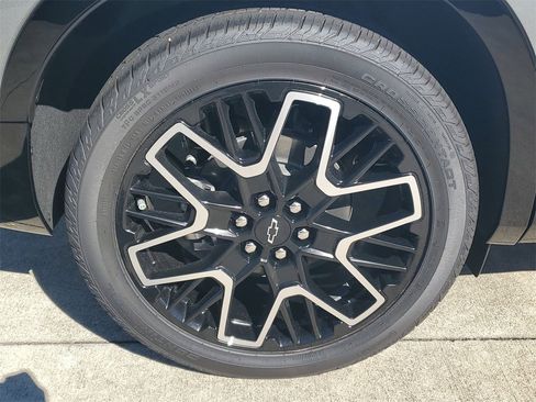 Used 2025 Chevrolet Blazer RS w/ Driver Confidence II Package image 5