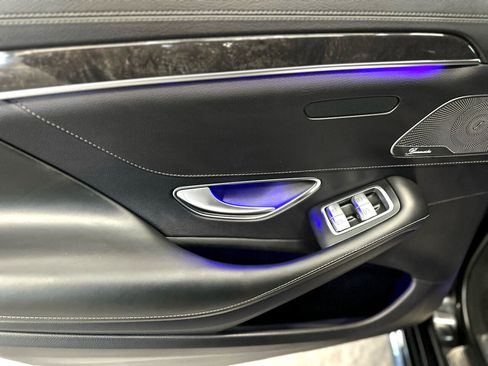 Used 2019 Mercedes-Benz S 560 Sedan image 18