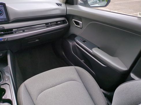 Used 2025 Kia K4 FWD image 16