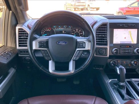 Used 2019 Ford F150 Platinum image 5