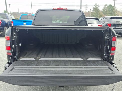 Used 2024 Nissan Frontier SV w/ Tow Package AWD/4WD image 30