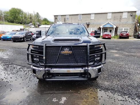 Used 2025 Chevrolet Silverado 2500 W/T w/ WT/CX Safety Package AWD/4WD image 8
