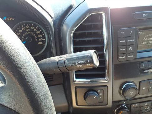 Used 2015 Ford F150 XLT image 19