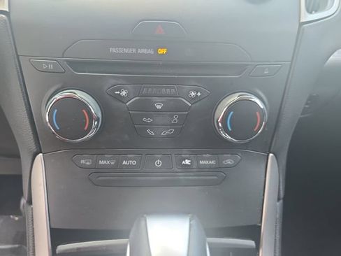 Used 2016 Ford Edge SEL FWD image 24