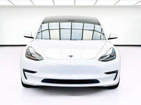 Used 2021 Tesla Model 3 Standard Range Plus RWD image 2