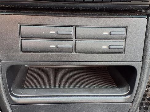 Used 2002 Porsche 911 Carrera 4 image 15