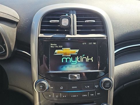 Used 2016 Chevrolet Malibu LT w/ Power Convenience Package FWD image 10
