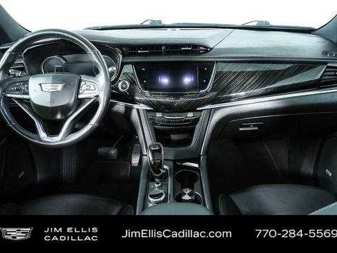 Used 2020 Cadillac XT6 Premium Luxury FWD image 20