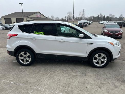 Used 2014 Ford Escape SE image 4
