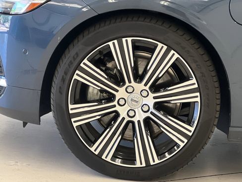 Used 2024 Volvo S90 T8 Ultimate image 27
