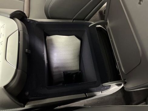 New 2026 Nissan Armada SL w/ Captain's Chari Seat Package image 30