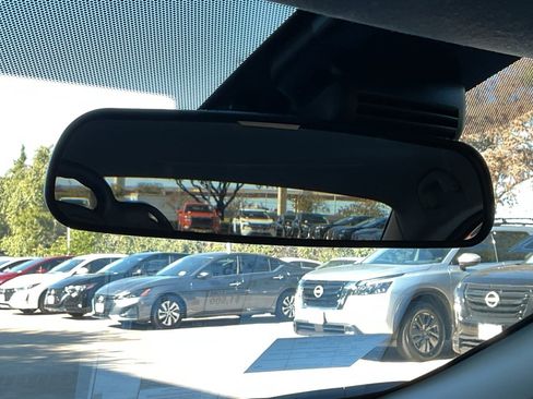 New 2025 Nissan Versa SV image 25