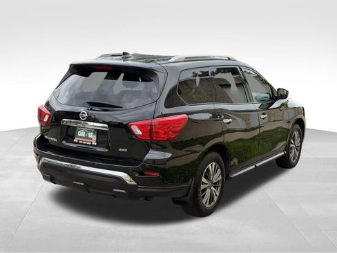 Used 2019 Nissan Pathfinder S AWD/4WD image 6