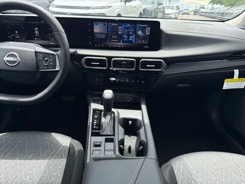 New 2026 Nissan Sentra SV w/ SV Convenience Package FWD image 18