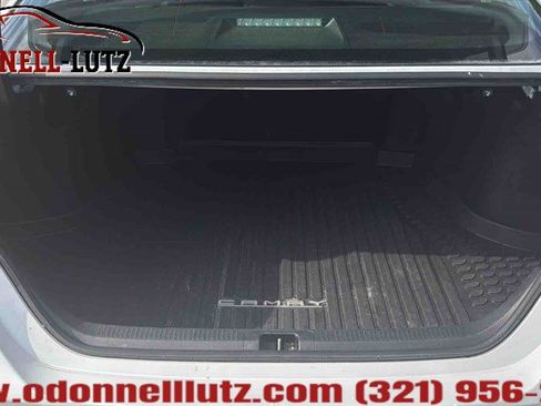 Used 2019 Toyota Camry XSE FWD image 10