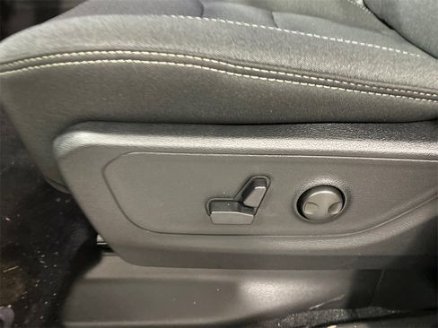 New 2026 RAM 1500 4x4 Crew Cab image 16