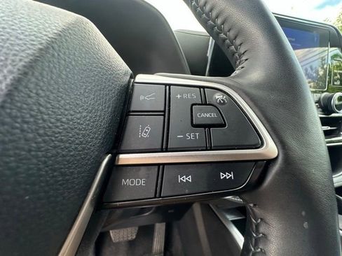 Certified 2024 Toyota Highlander LE image 17