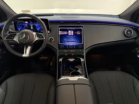 New 2026 Mercedes-Benz EQE 320 4MATIC SUV image 14