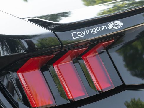 Used 2025 Ford Mustang Coupe RWD image 9