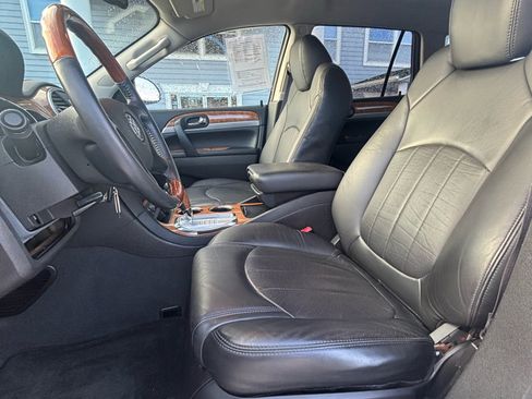 Used 2011 Buick Enclave CXL image 8