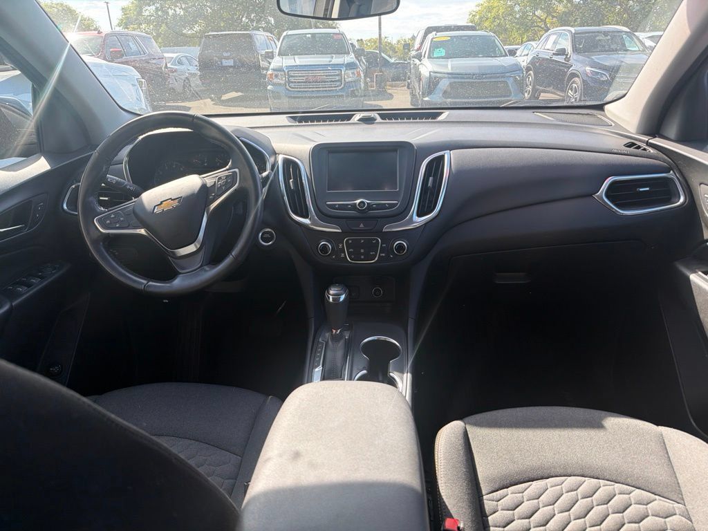 Used 2018 Chevrolet Equinox LT FWD image 7