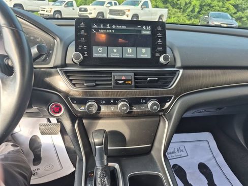 Used 2021 Honda Accord EX-L image 16