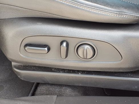 Used 2022 Buick Encore GX Preferred w/ Cold Weather Comfort Package image 16