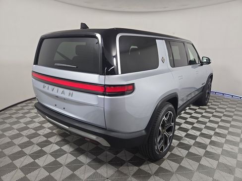 Used 2024 Rivian R1S Adventure AWD/4WD image 5