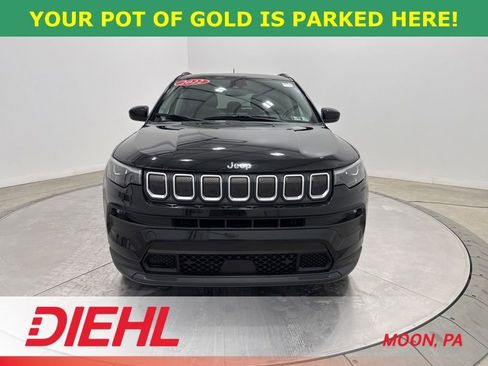 Certified 2022 Jeep Compass Latitude w/ Sun and Sound Group image 2