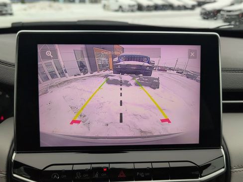 Used 2024 Jeep Compass Limited image 36