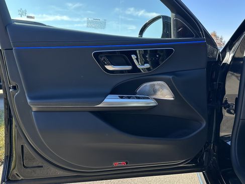 Used 2024 Mercedes-Benz E 450 4MATIC Sedan image 16