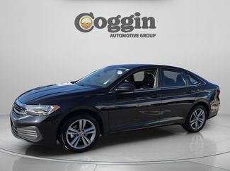Used 2024 Volkswagen Jetta SE FWD video 1