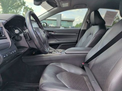 Used 2022 Toyota Camry XSE w/ Cold Weather Package FWD image 16
