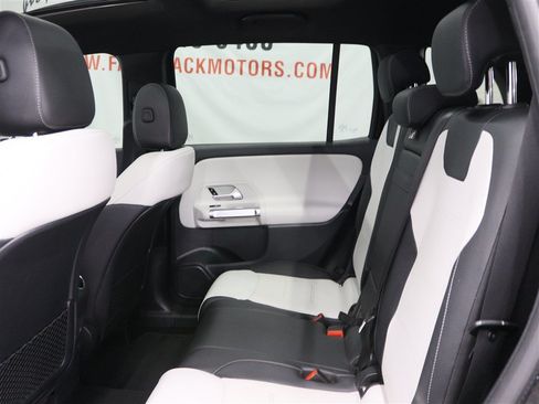 Used 2022 Mercedes-Benz GLB 35 AMG 4MATIC image 18