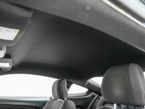 Used 2017 Ford Mustang GT image 27