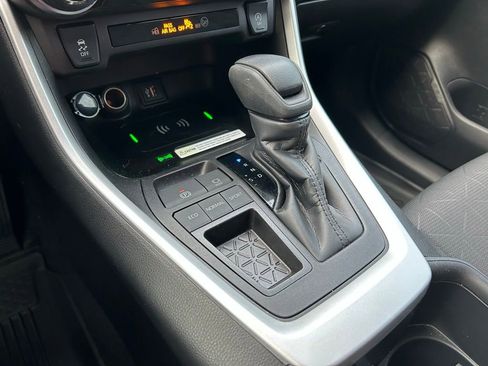 Certified 2024 Toyota RAV4 XLE image 27