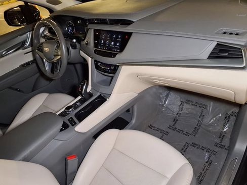 Certified 2023 Cadillac XT5 Premium Luxury FWD image 25
