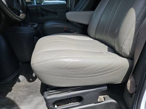 Used 2021 Chevrolet Express 2500 w/ Driver Convenience Package RWD image 14
