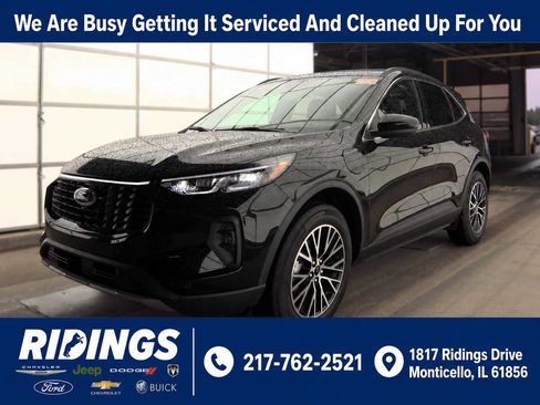 Used 2026 Ford Escape SE w/ PHEV Premium Package FWD image 1