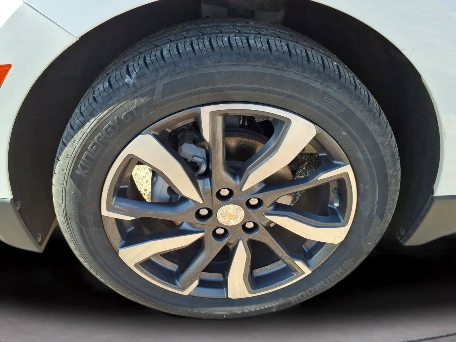Used 2024 Chevrolet Equinox Premier FWD image 9