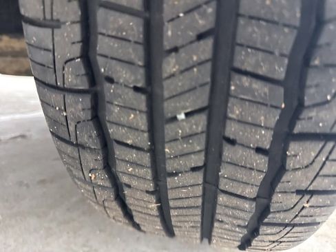 Used 2022 Chevrolet Bolt EUV Premier w/ Sun & Sound Package image 35