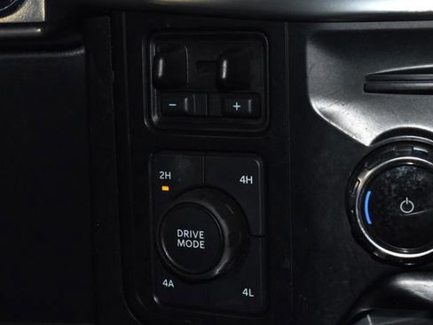 Used 2023 Ford F150 Lariat image 26