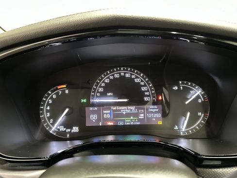 Used 2017 Cadillac XT5 Luxury image 28