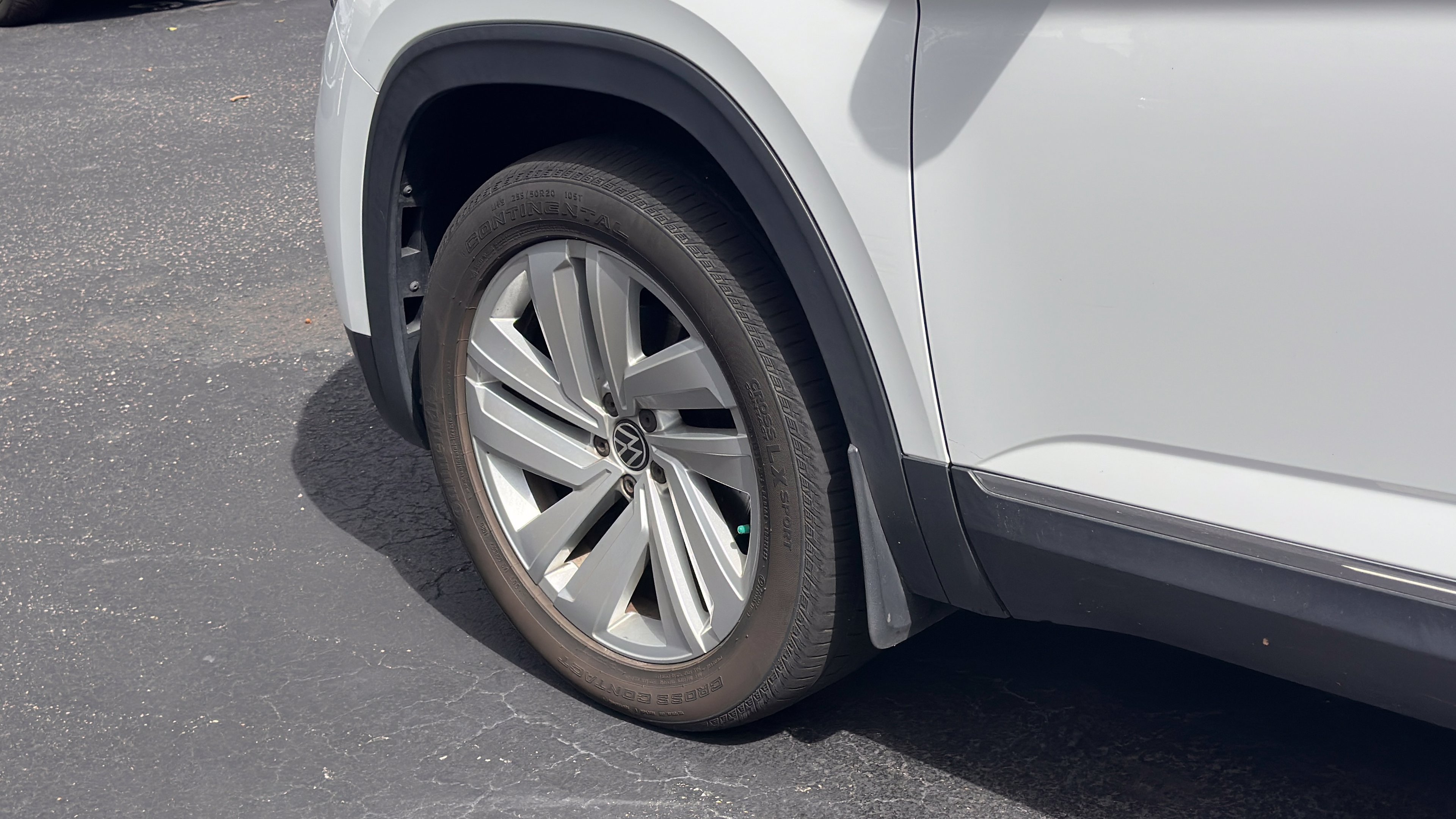 Used 2021 Volkswagen Atlas SEL AWD/4WD image 11